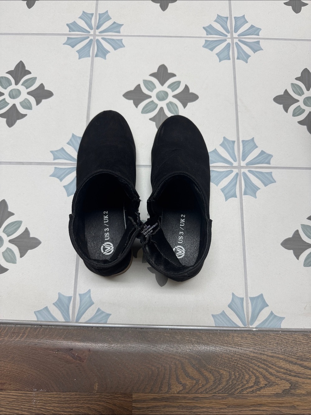 Kids Black Slip-On Boots